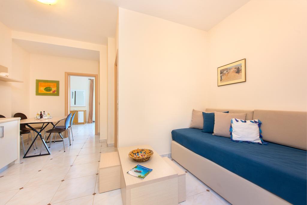 Renata'S Villas Karpathos Town  Room photo